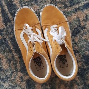 Like new mustard vans very cute